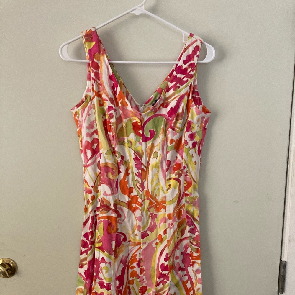 V-neck pink/orange paisley floral dress